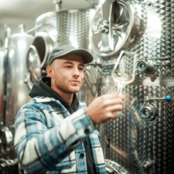 lukashalkoci Lukáš Halkoci, enolog